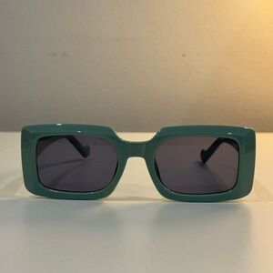 Chic Green Sunglasses
